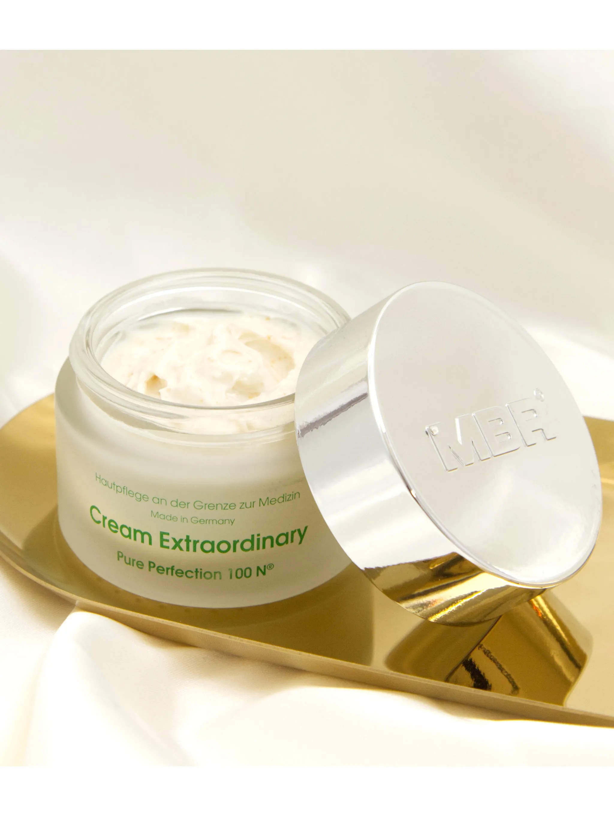 Cream Extraordinary