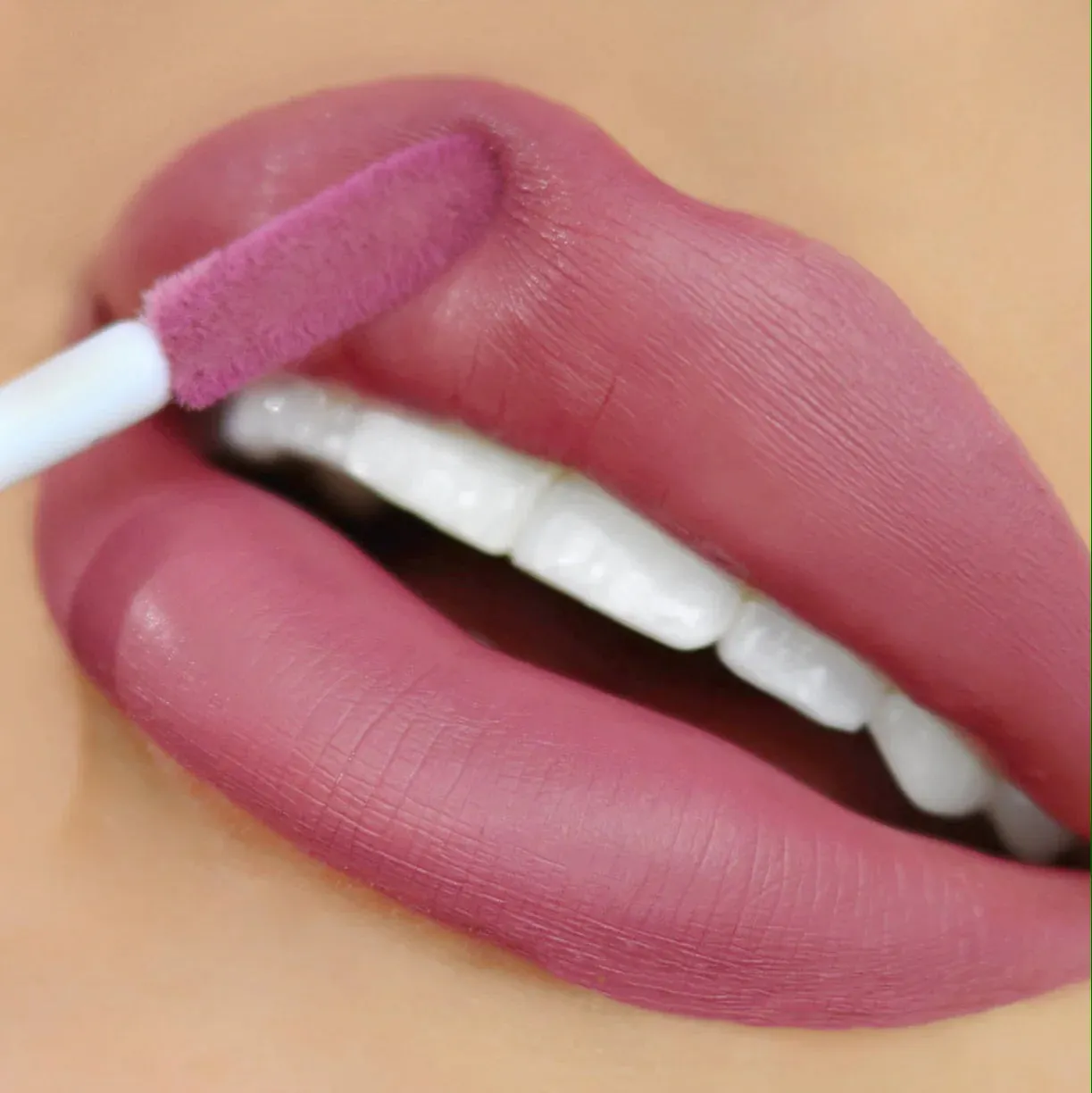 The Lust Lip Set (1 unit)