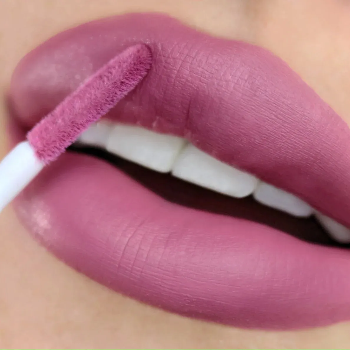 The Lust Lip Set (1 unit)